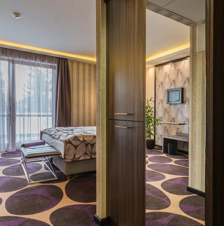Victoria Garden Hotel és Étterem Nyíregyháza Extérieur photo