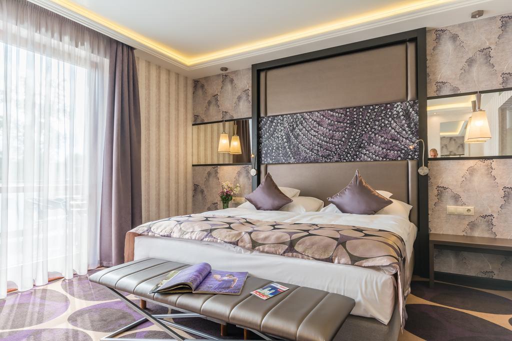 Victoria Garden Hotel és Étterem Nyíregyháza Extérieur photo