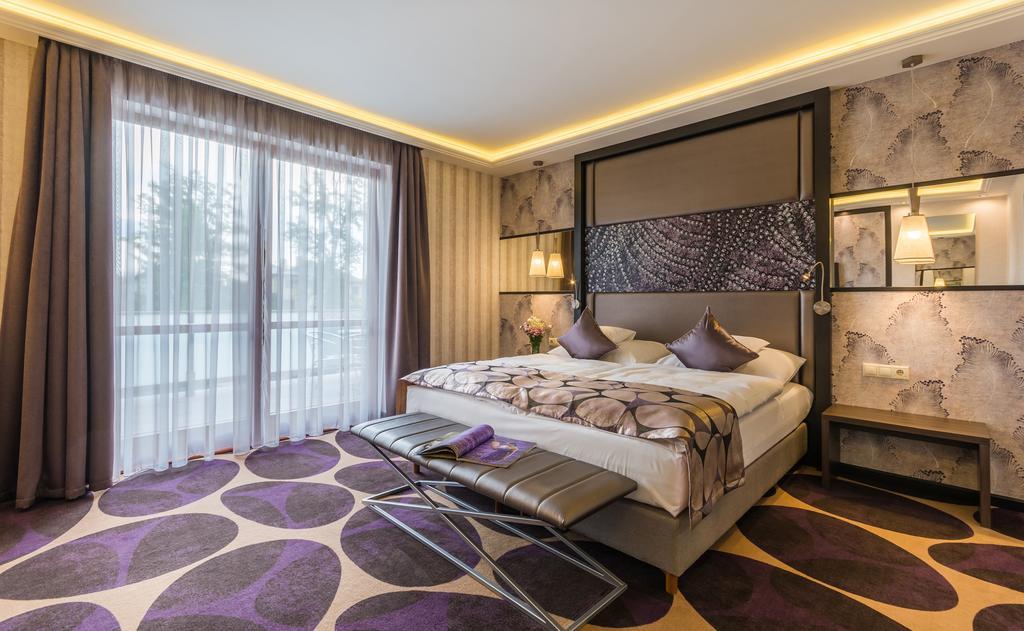 Victoria Garden Hotel és Étterem Nyíregyháza Extérieur photo